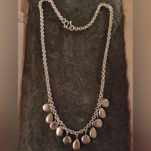 Sterling, artisan made necklace and earrings. Timeless and beautiful. - Picture 3 of 7